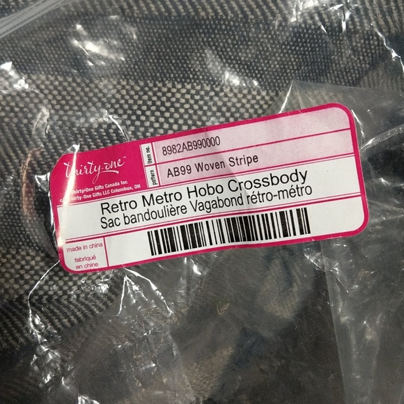 thirty-one retro metro hobo crossbody woven stripe - Picture 4 of 6